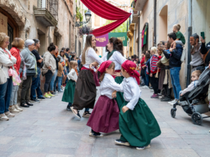 Més informació sobre l'article Torna la Dansa de la Fira!